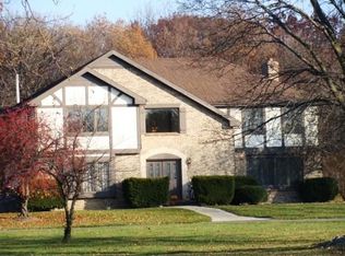 132 Smith Rd, Temperance, MI 48182