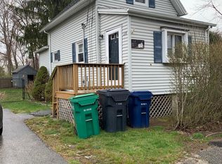 119 Oakside St, Warwick, RI 02889