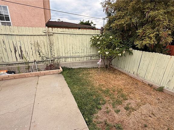 5th image of 8805 E Live Oak St