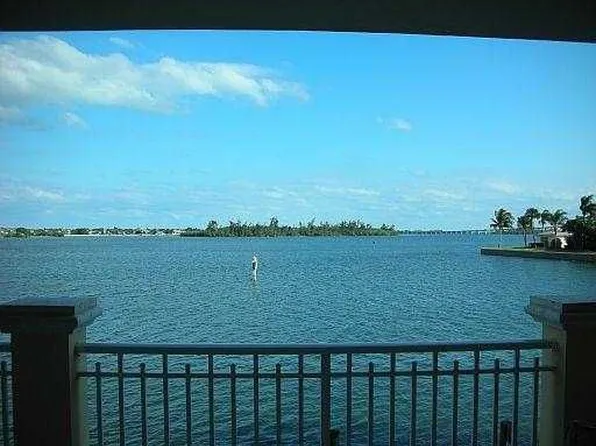7 Royal Palm Point APT 1W, Vero Beach, FL 32960