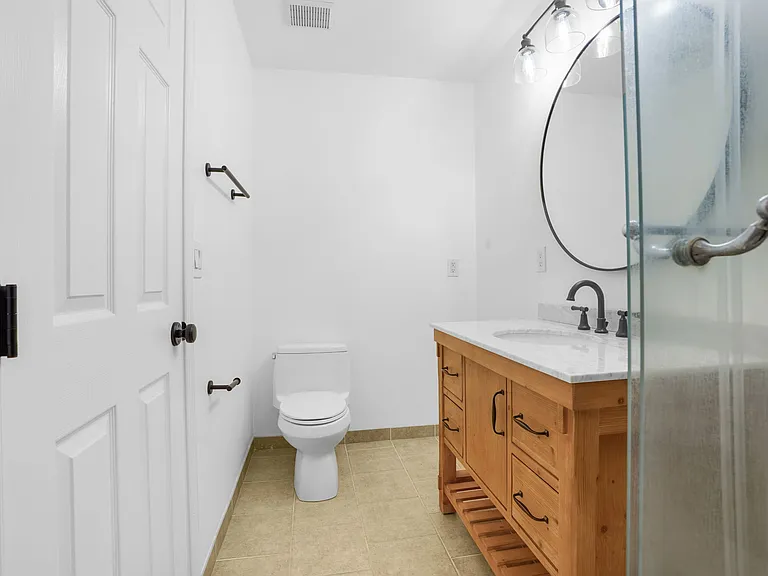 423 McDaniel Dr — Photo 14
