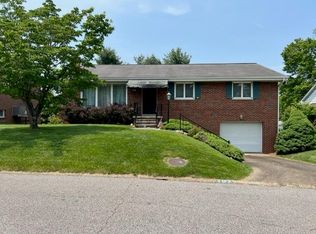 107 Willoughby Ave, Huntington, WV 25705