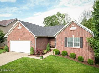 7017 Hollow Oaks Dr, Louisville, KY 40291