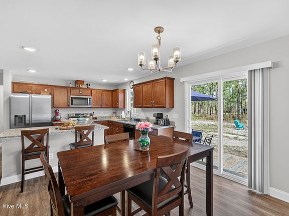 2nd image of 1053 Springdale Road