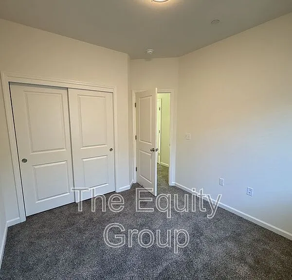 723 S Pinkham #101 — Photo 19