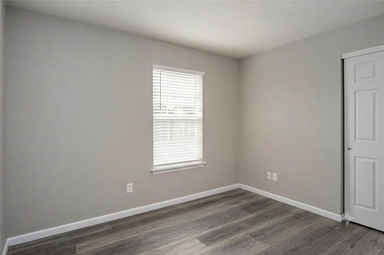 2 bed, 1014 sqft, $1,500 — Photo 2