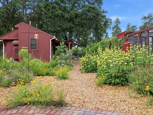 853 Cypress Avenue, Novato, CA 94947