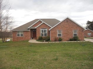 410 15th St, Washburn, MO 65772