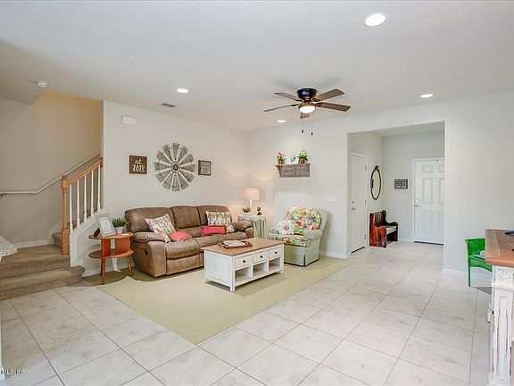 4th image of 7013 Beauhaven Ct