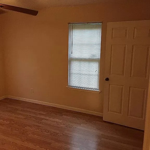3761 Walker Ave — Photo 4
