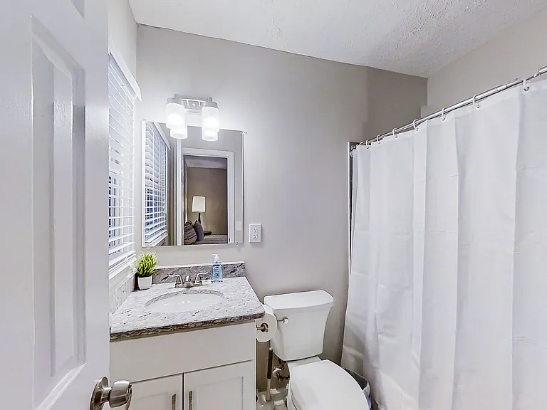 Lynhurst Dr SW — Photo 5