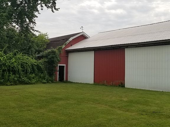 3rd image of 5675 E County Road 800 N