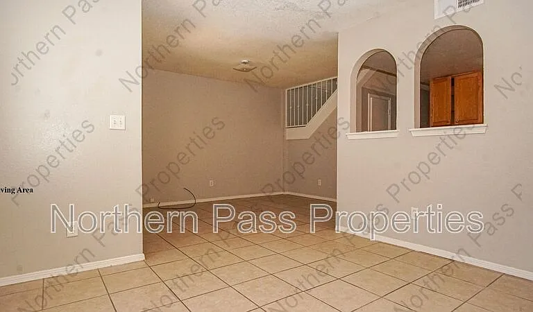 11024 Sunshine Ct — Photo 3