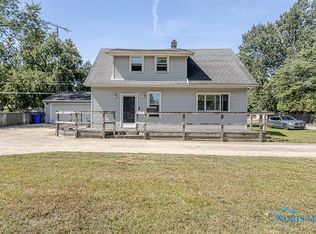 5951 Livingston Dr, Toledo, OH 43613