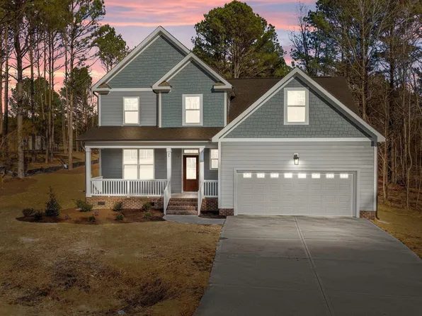 35 Arbor Dr, Youngsville, NC 27596