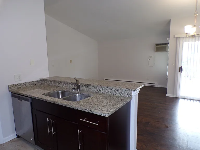 1380 Cunat Ct #2A — Photo 11