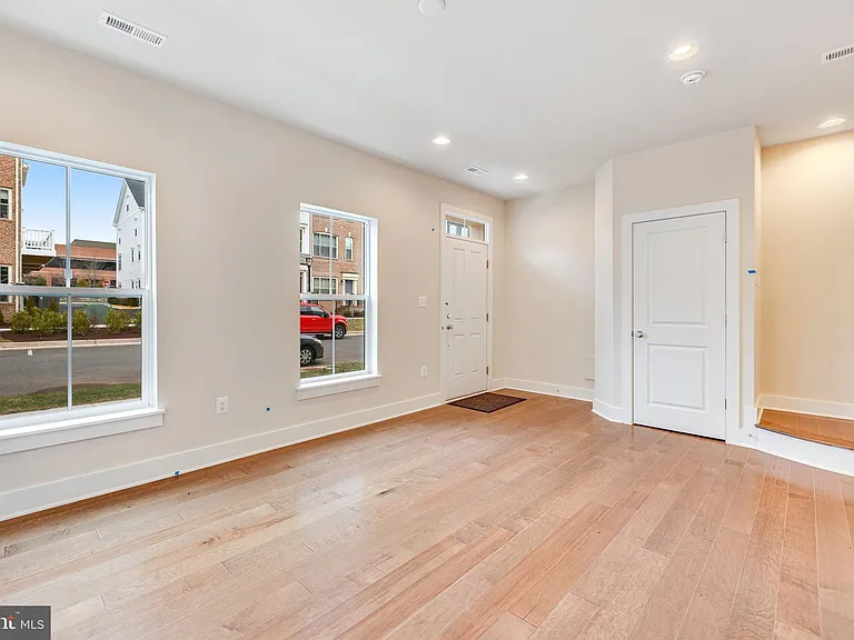 14813 Retreat Blvd — Photo 7