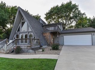 73 Lakeshore Dr, Marion, KS 66861