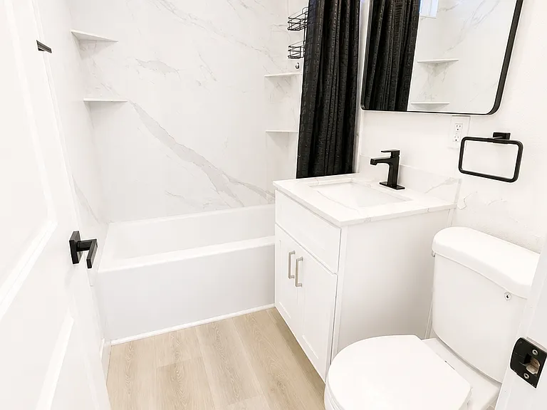 712 Elkhorn Plz — Photo 7