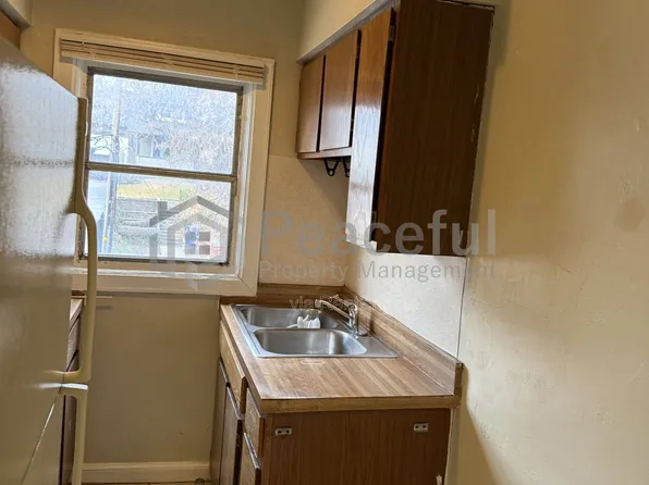 417 N Wall St APT 2, Salt Lake City, UT 84103