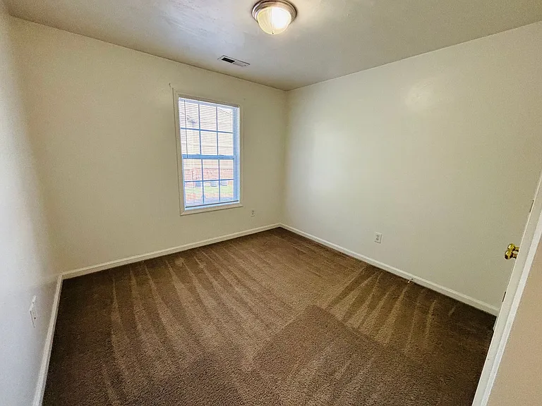 30 Salem Ln — Photo 18