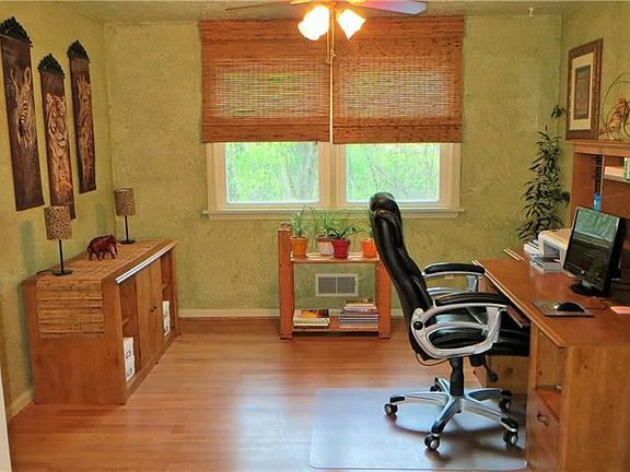 5th image of 108 Grandview Dr