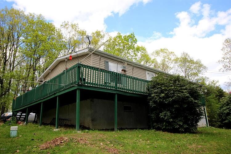 1st image of 415 Harris Ln