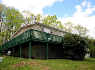 415 Harris Ln, Montoursville, PA 17754