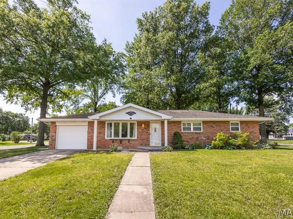 504 Chevelle Dr, Mascoutah, IL 62258