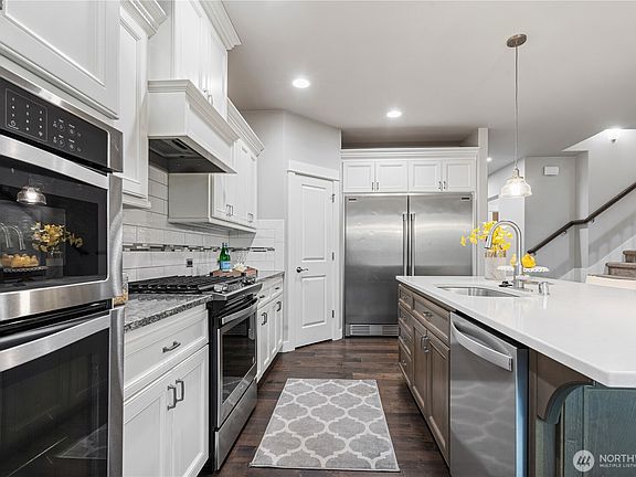 3rd image of 12506 175th Street E
