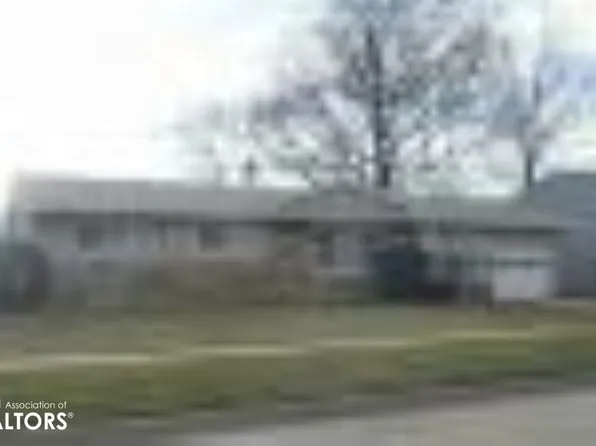 2821 Herblo Dr, Burlington, IA 52601