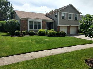 1285 John Dr, Hoffman Estates, IL 60169