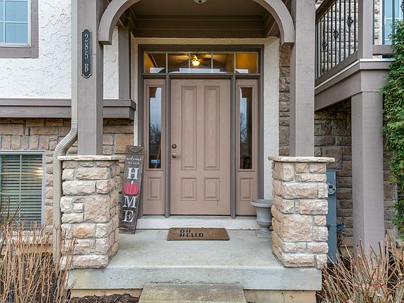 2nd image of 285 Regency Ct Unit B