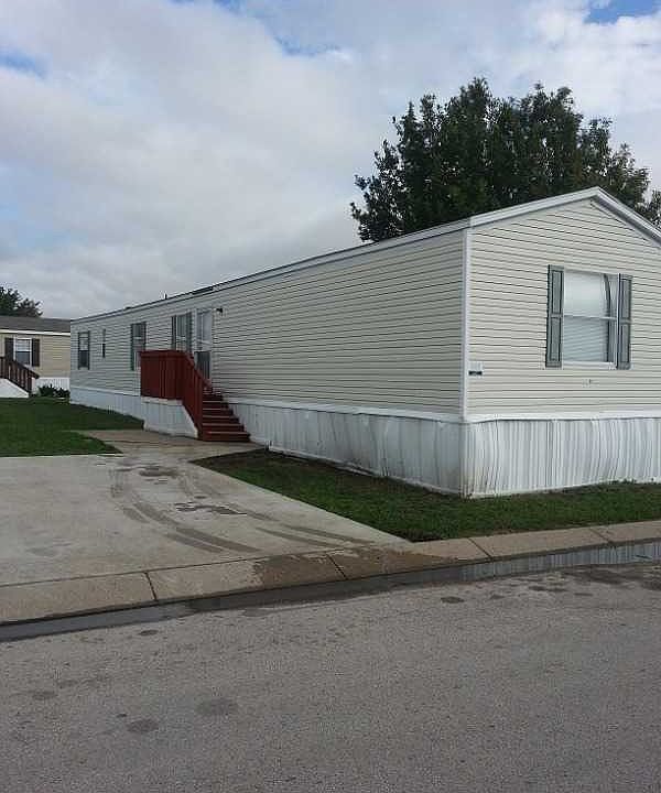 1st image of 822 Dawn Light Dr