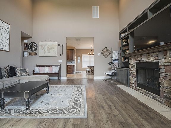 5th image of 132 Drema Ct