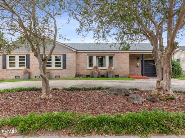 104 Memory Ln, Lafayette, LA 70506