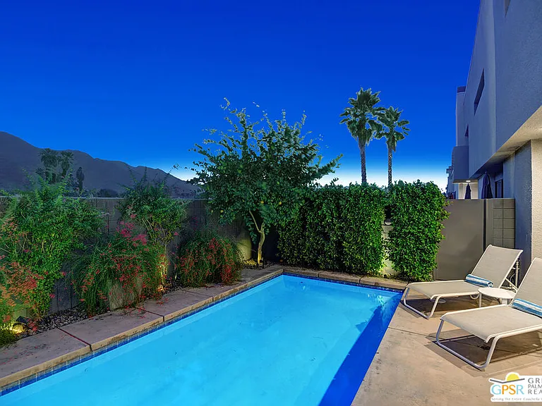 1456 E Baristo Rd — Photo 2