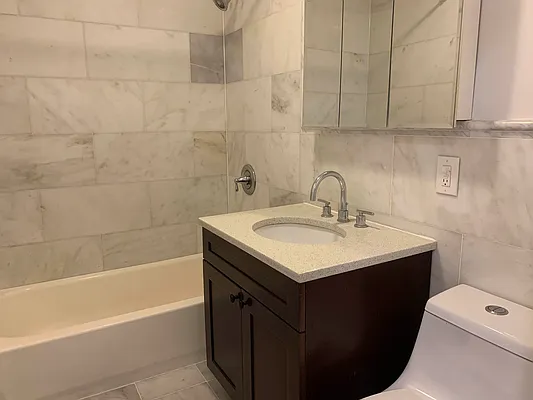 Rented by FirstService Realty (legacy) | media 16