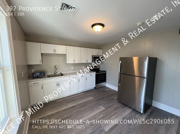 397 Providence St #2F, Woonsocket, RI 02895