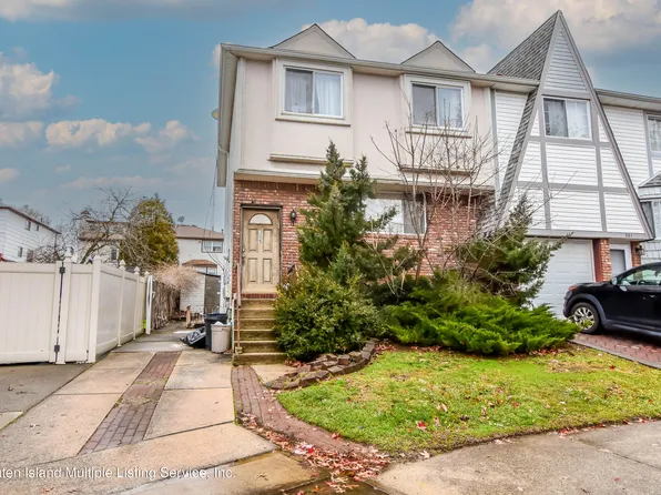 305 Monahan Ave, Staten Island, NY 10314