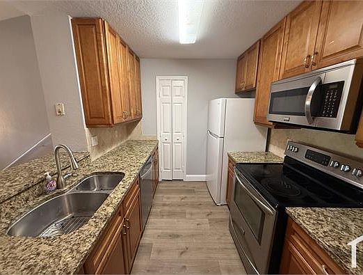 5th image of 7424 Vista Way APT 205