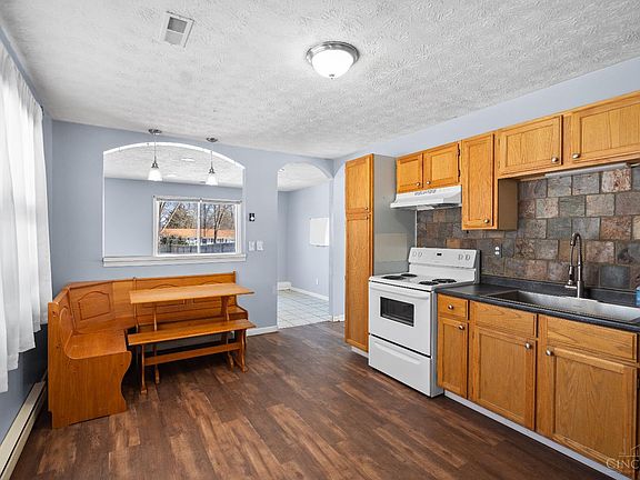 5th image of 1502 Royal Oak Ct