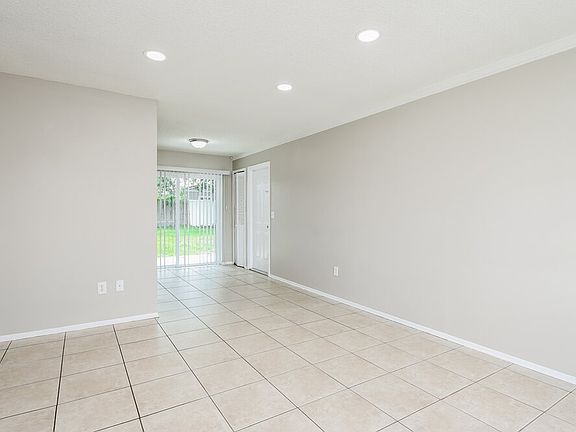4th image of 3940 Cedarwaxwing Ave