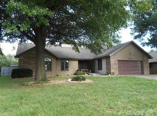 3744 N Rogers Ave, Springfield, MO 65803