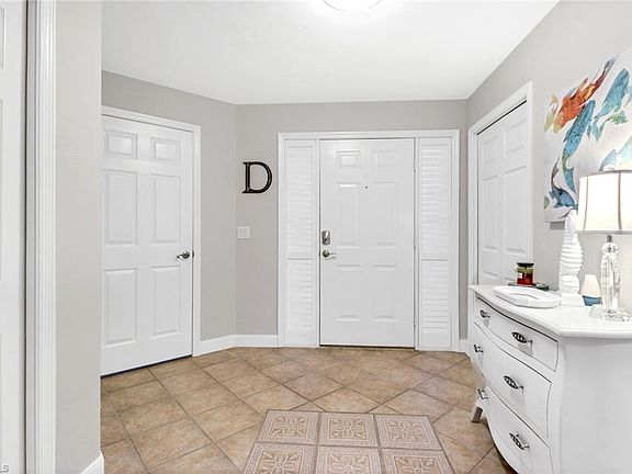 3rd image of 133 Vintage Bay Dr #A5