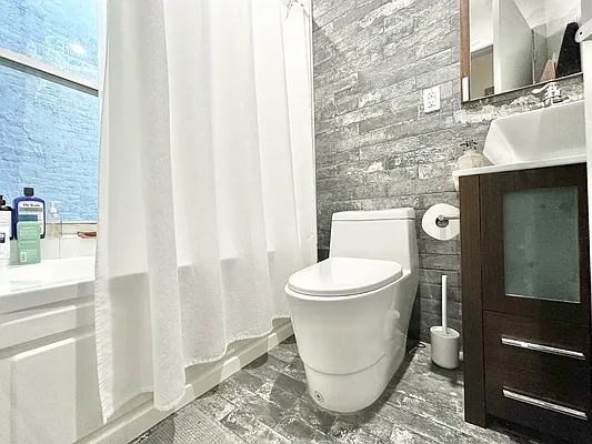 Rented by Doorway NYC, LLC | media 27