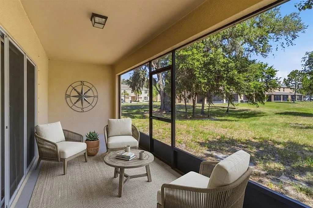 3 bed, 2.5 bath, 1684 sqft, $2,200 — Photo 3