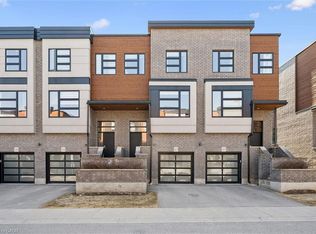 60 Arkell Rd #25, Guelph, ON N1L0N7
