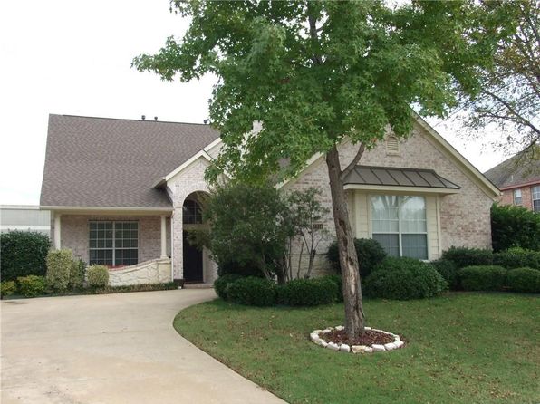 2414 Brittany Dr