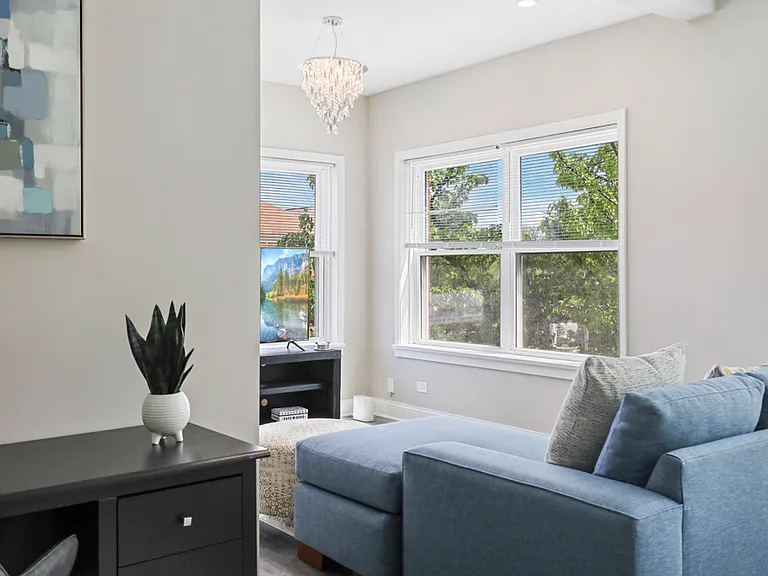 1111 Bonnie Brae Pl #3E — Photo 5
